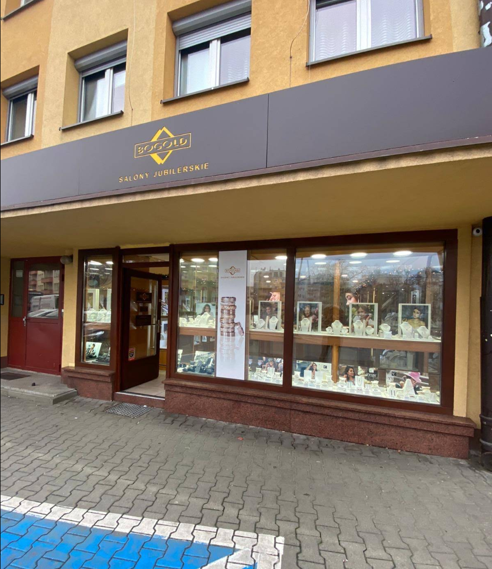 Salon bogold - Widok sklepu W oleśnicy na ul. 3-go maja